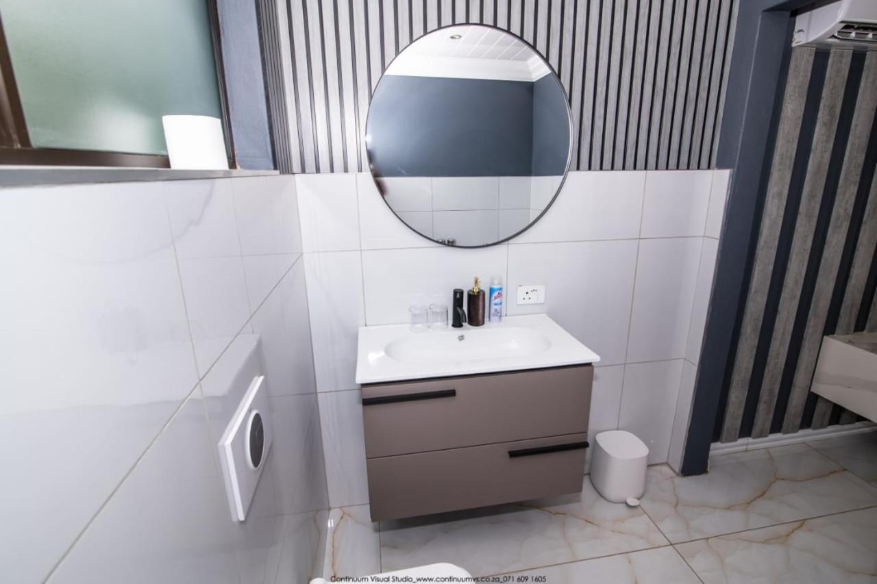 The Fine Line Lodge Pretoria-Noord Εξωτερικό φωτογραφία